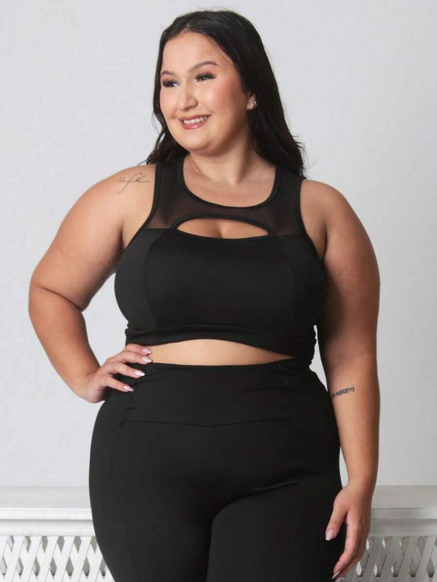Top Feminino Plus Size com Tule e Bojo