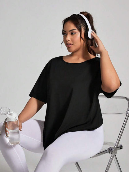 Camiseta Plus Size com Aberturas nas Costas