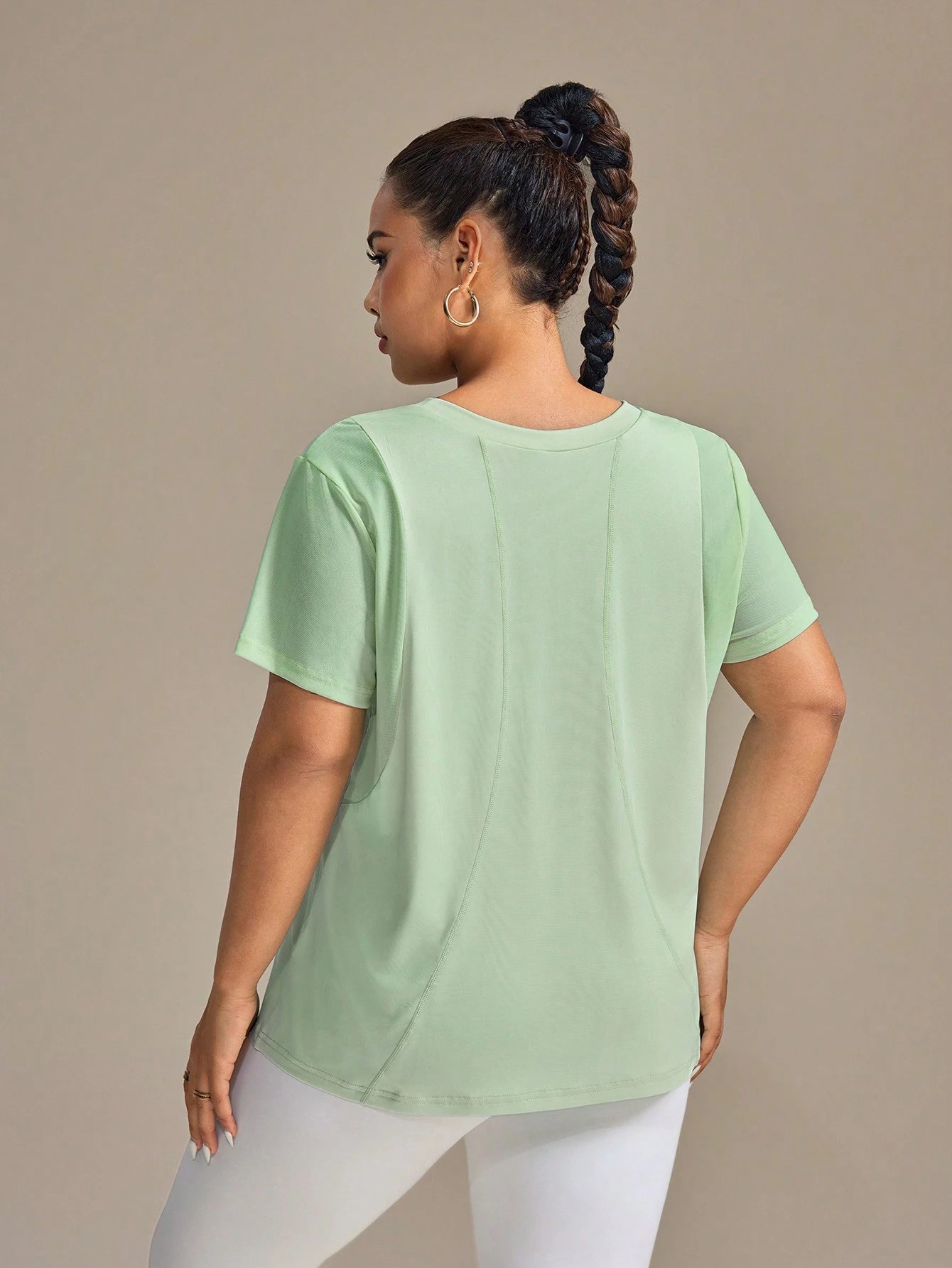 camiseta esportiva plus size, camiseta fitness plus size, camiseta esportiva feminina plus size, camiseta feminina plus size, camiseta fitness feminina plus size,  camiseta esportiva plus size dry fit, camiseta esportiva plus size barata
