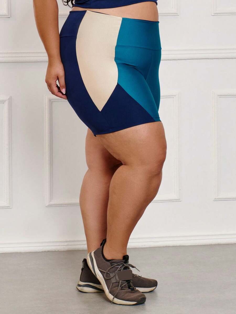 Shorts Feminino Plus Size com Cintura Elástica
