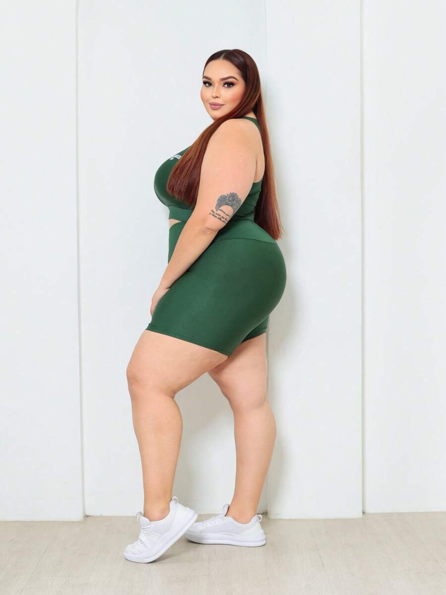 Conjunto Top e Shorts  Plus Size