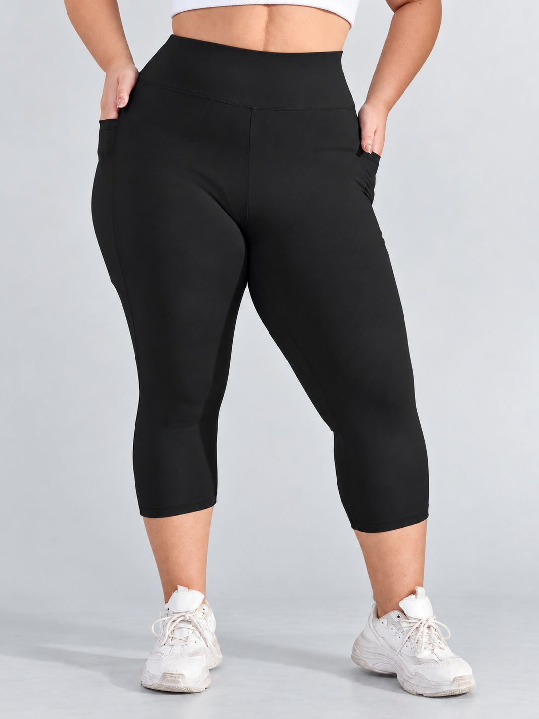 Legging Capri Plus Size Cintura Alta com Bolsos